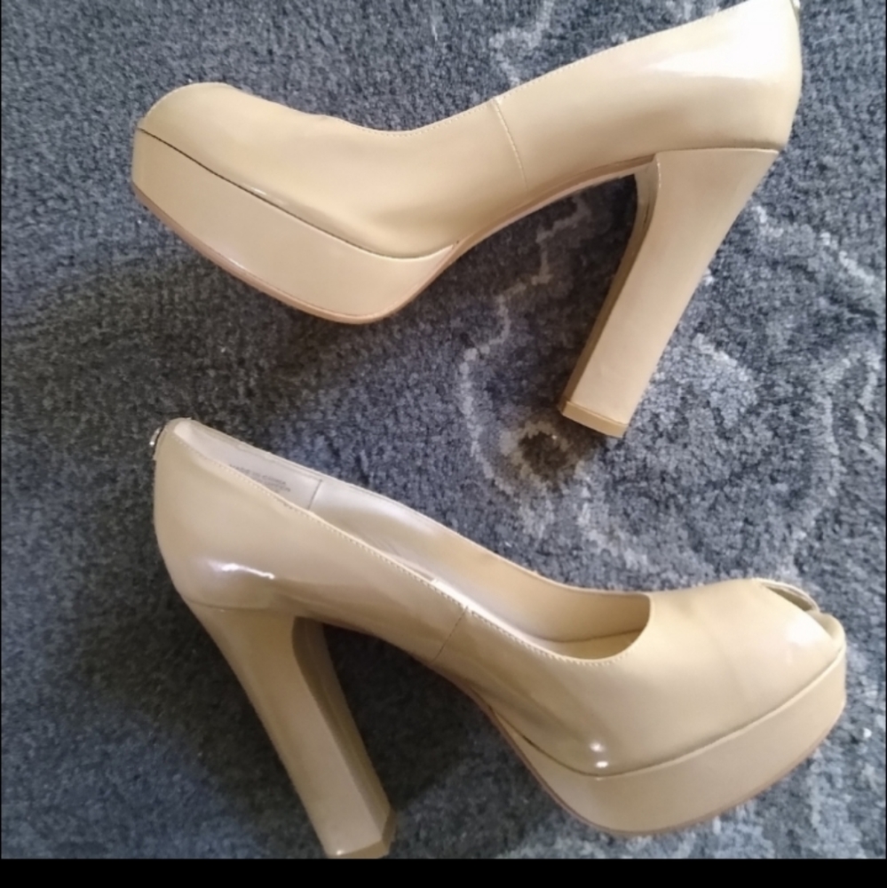 Michael Kors women open toe heels nude tan